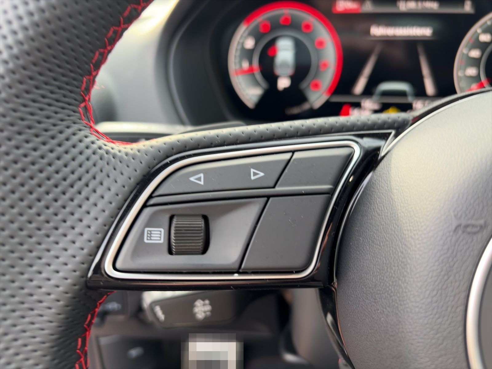 Audi Q2 35 TFSI S-LINE COMP+MATRIX+KAMERA+CARPLAY foto 20