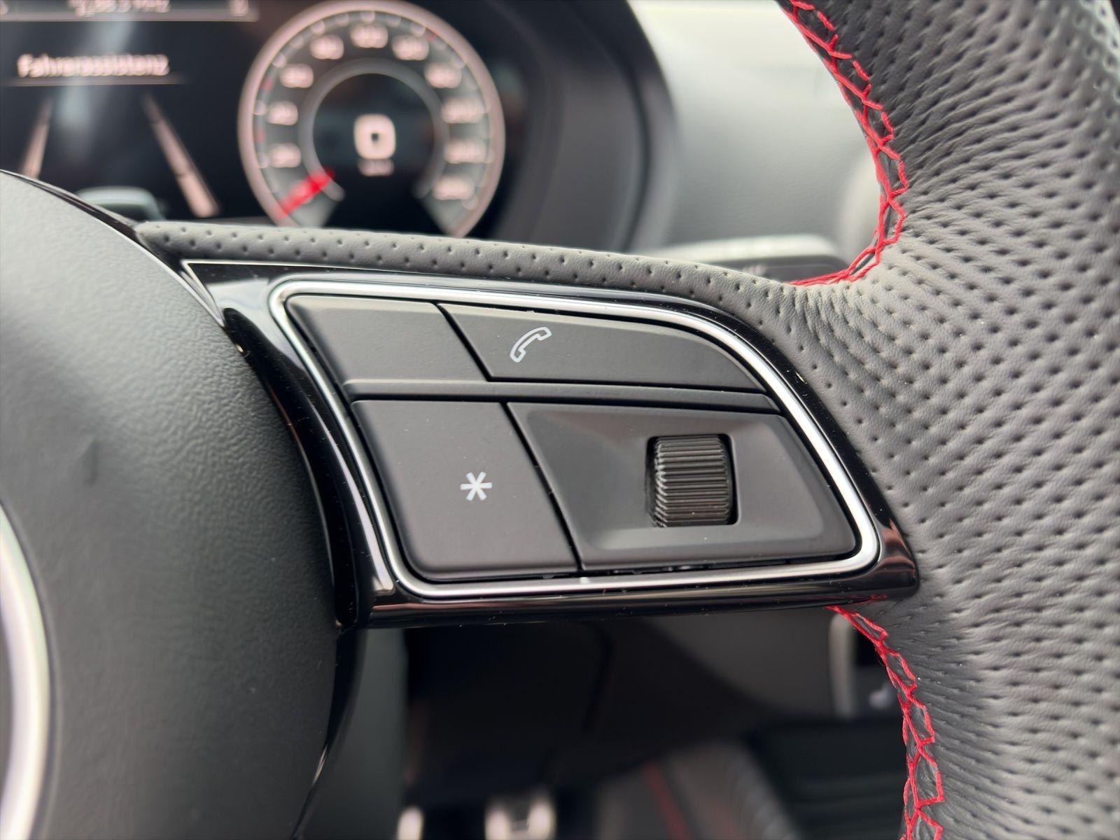 Audi Q2 35 TFSI S-LINE COMP+MATRIX+KAMERA+CARPLAY foto 21