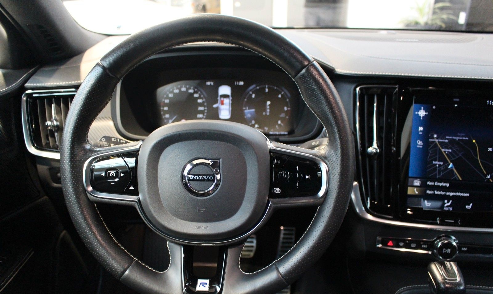 Volvo S90 Lim. R Design AWD+360°Kamera+Carbon+AHK+VOLL foto 13