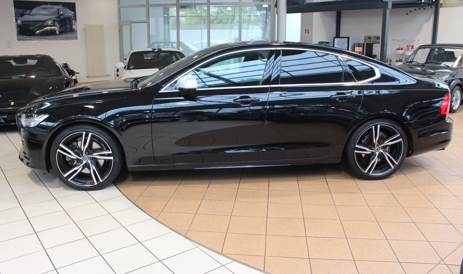 Volvo S90 Lim. R Design AWD+360°Kamera+Carbon+AHK+VOLL foto 3