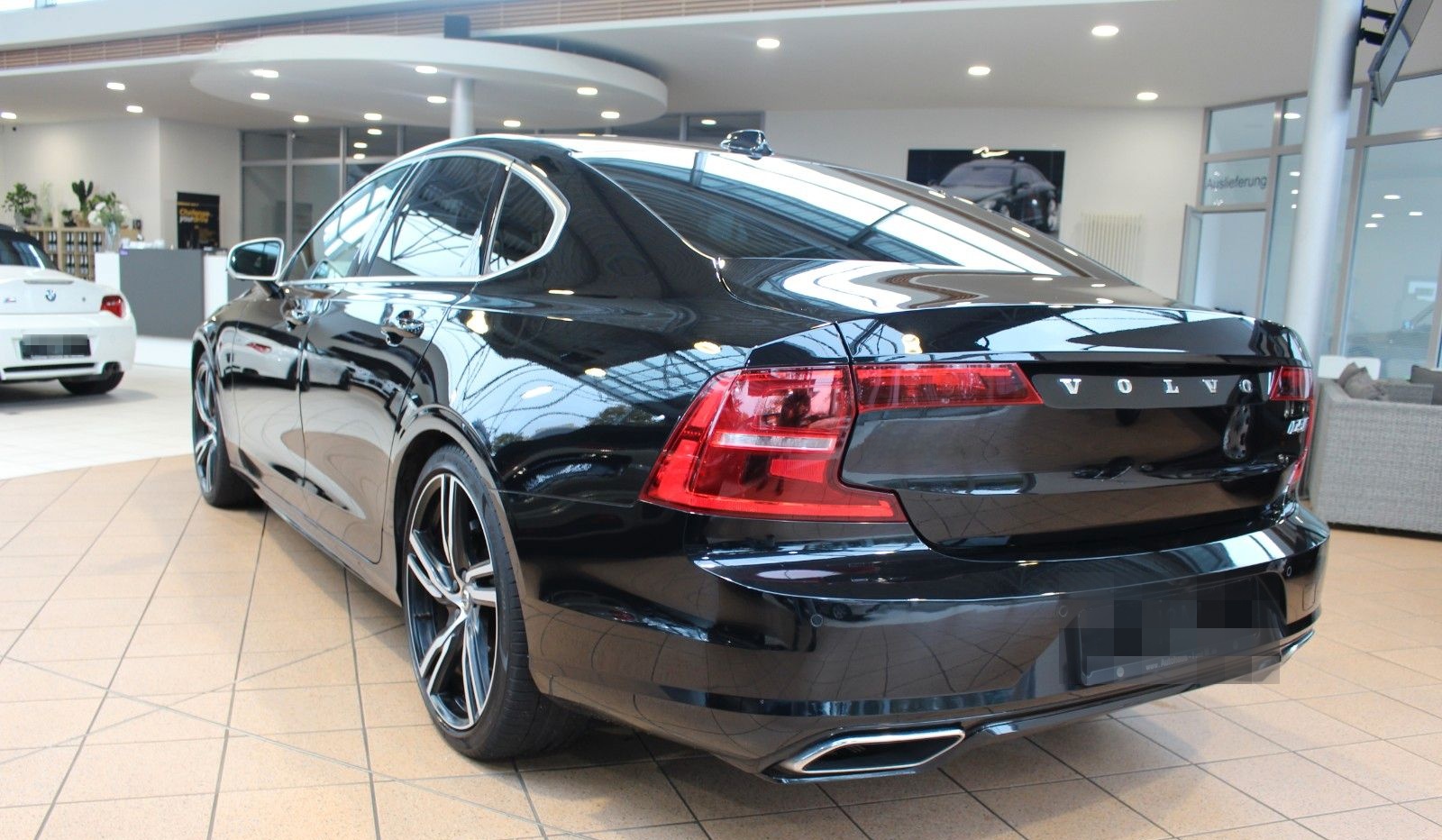 Volvo S90 Lim. R Design AWD+360°Kamera+Carbon+AHK+VOLL foto 4