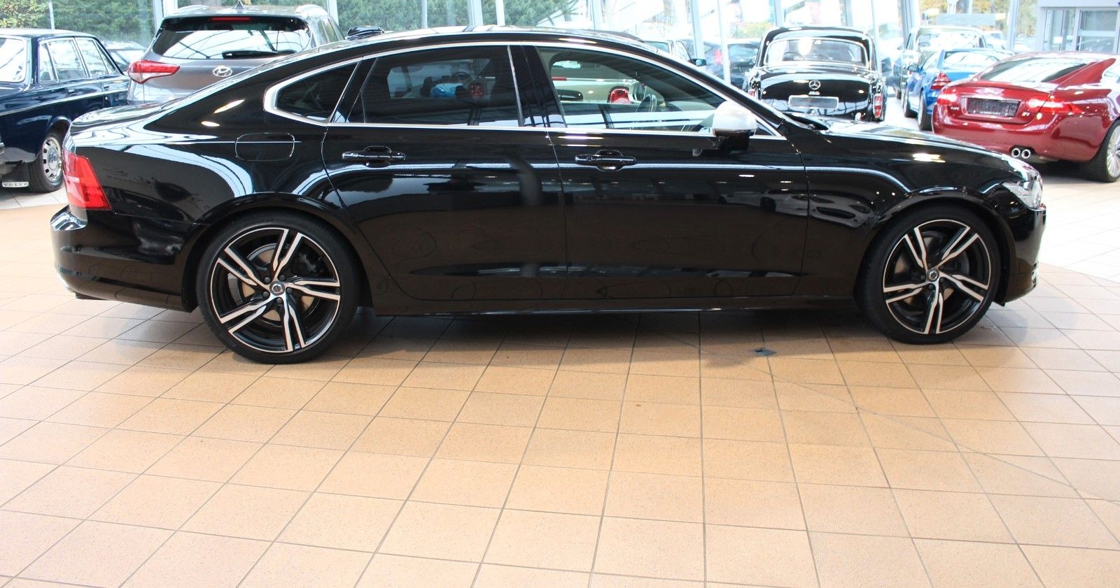 Volvo S90 Lim. R Design AWD+360°Kamera+Carbon+AHK+VOLL foto 7
