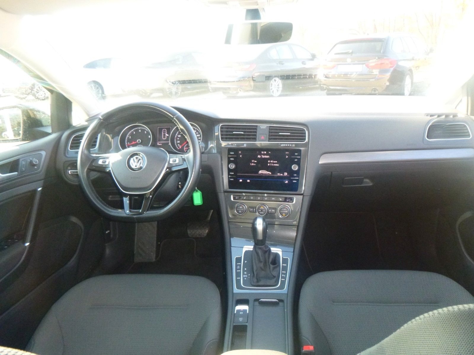 Volkswagen Golf VII Variant 1.5 TSI Comfortline>AUT/AHK/NAV foto 13