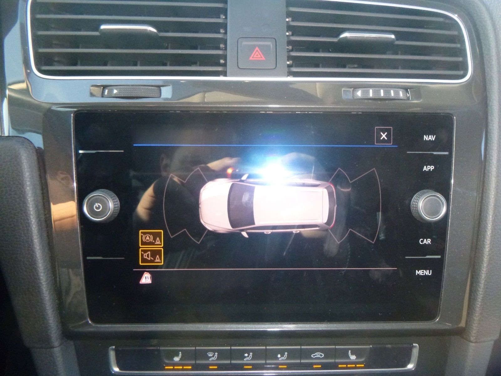 Volkswagen Golf VII Variant 1.5 TSI Comfortline>AUT/AHK/NAV foto 17