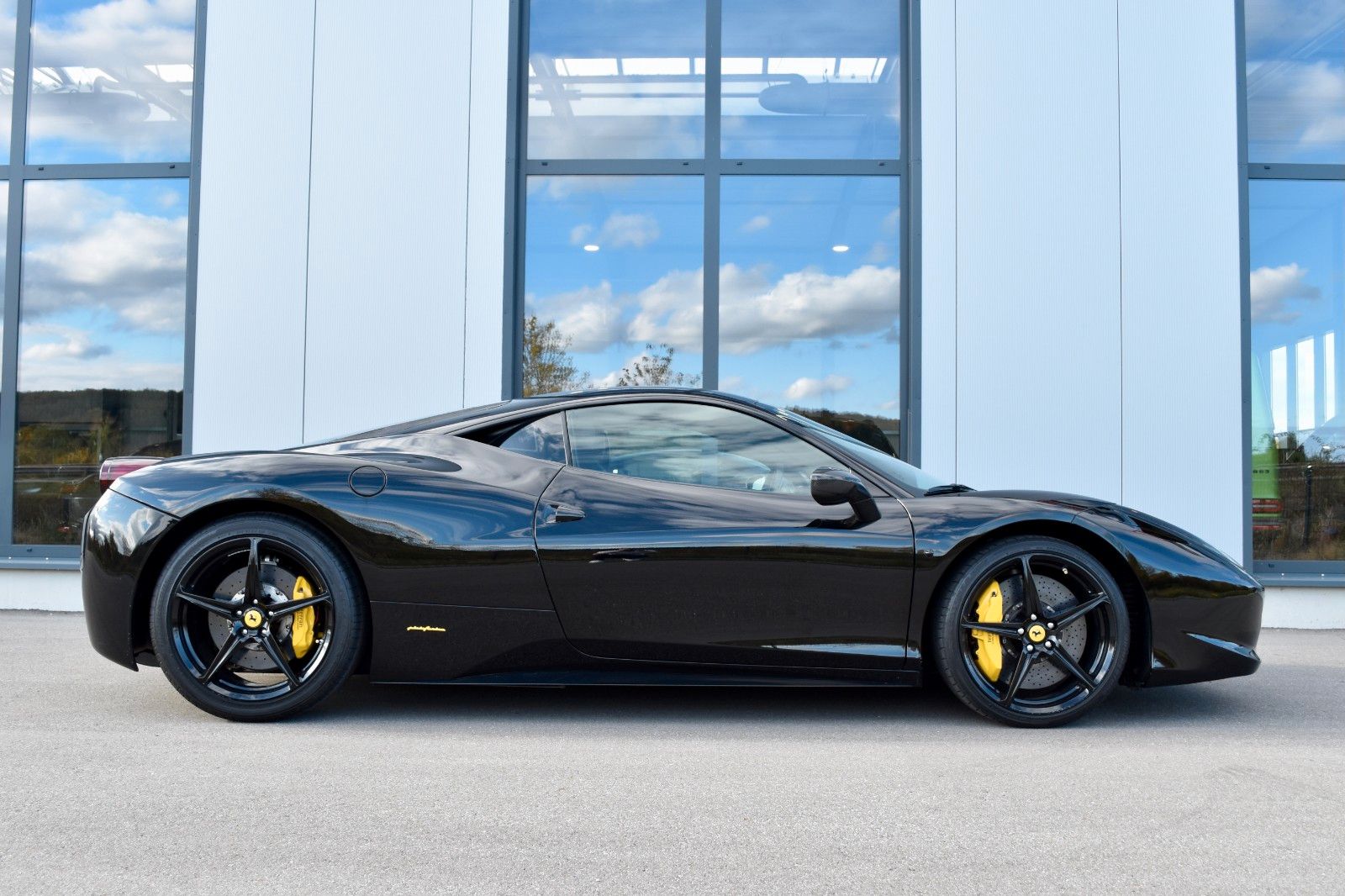 Ferrari 458 ITALIA KAMERA LIFT BLACK CARBON EDITION foto 11