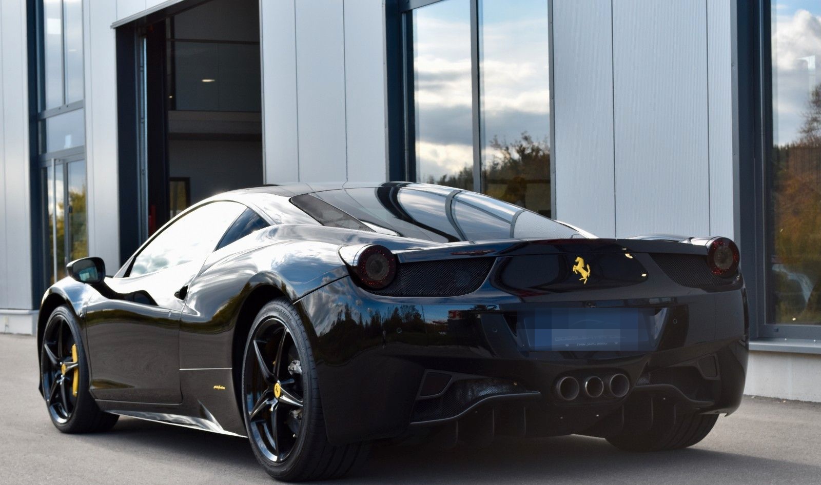 Ferrari 458 ITALIA KAMERA LIFT BLACK CARBON EDITION foto 4