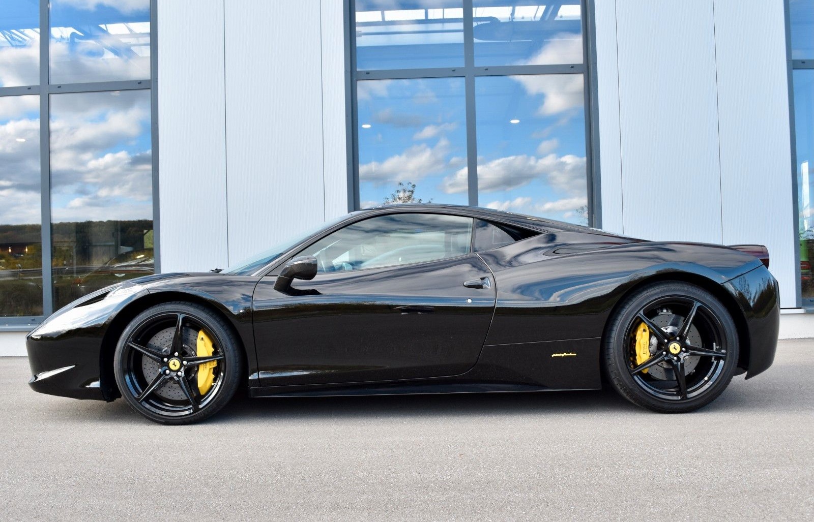 Ferrari 458 ITALIA KAMERA LIFT BLACK CARBON EDITION foto 6