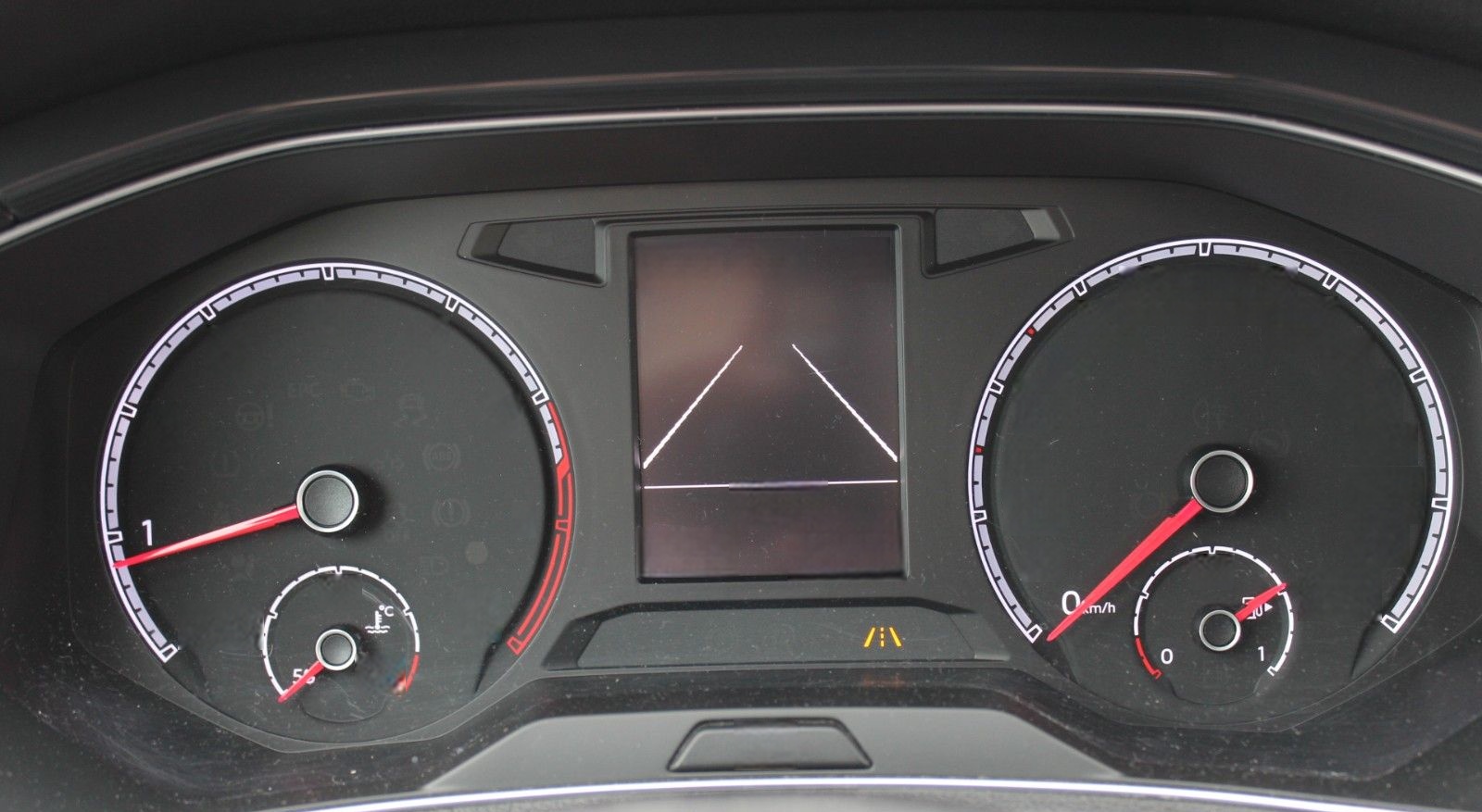 Volkswagen T-Roc Sport PDC AHK Klimaau. foto 14