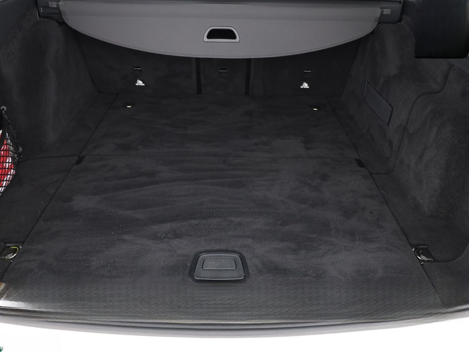 Mercedes-Benz E 250 T AMG NIGHT MULTIBEAM,360GRAD,KEYLESS,PANO foto 12