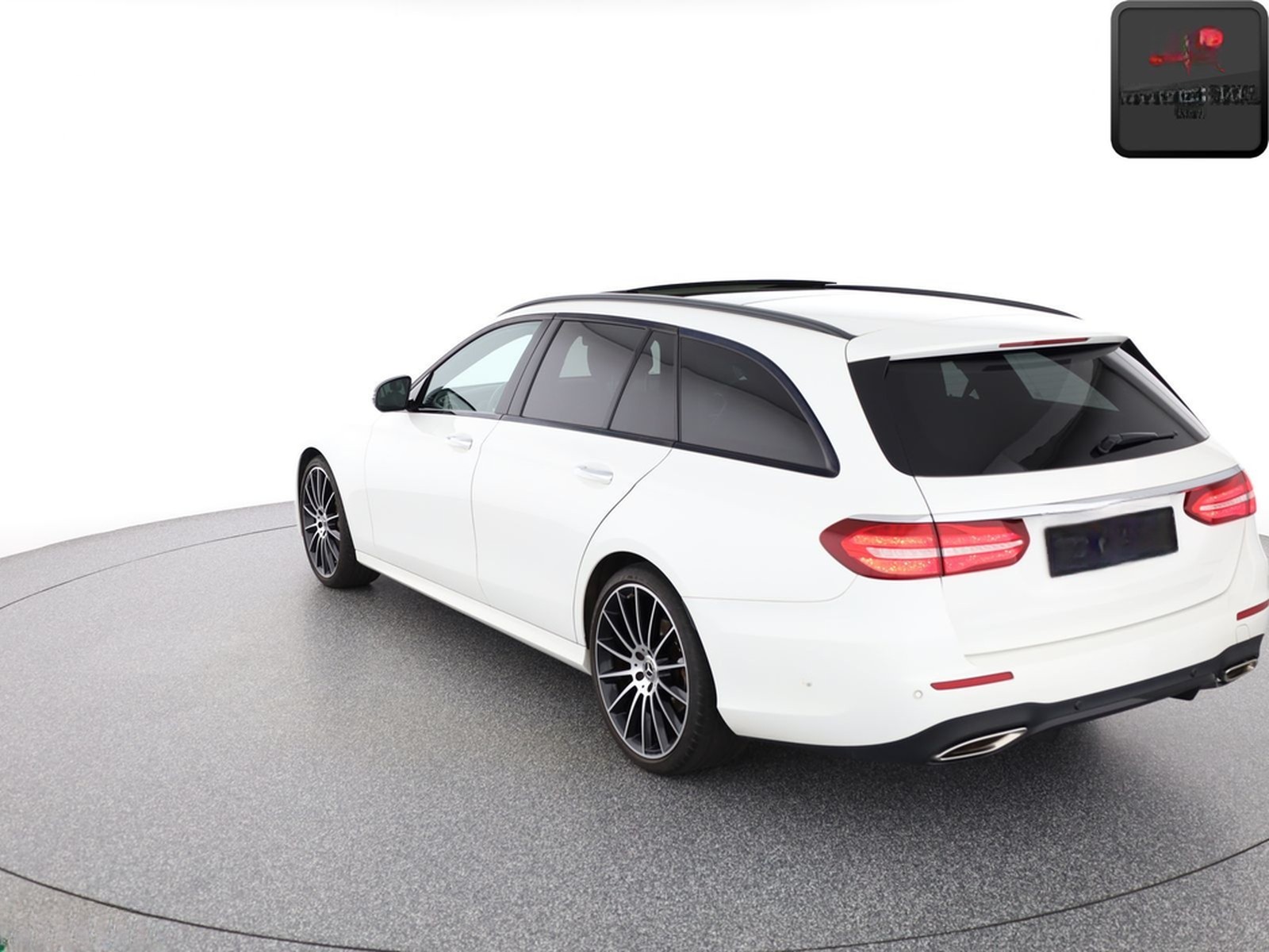 Mercedes-Benz E 250 T AMG NIGHT MULTIBEAM,360GRAD,KEYLESS,PANO foto 3