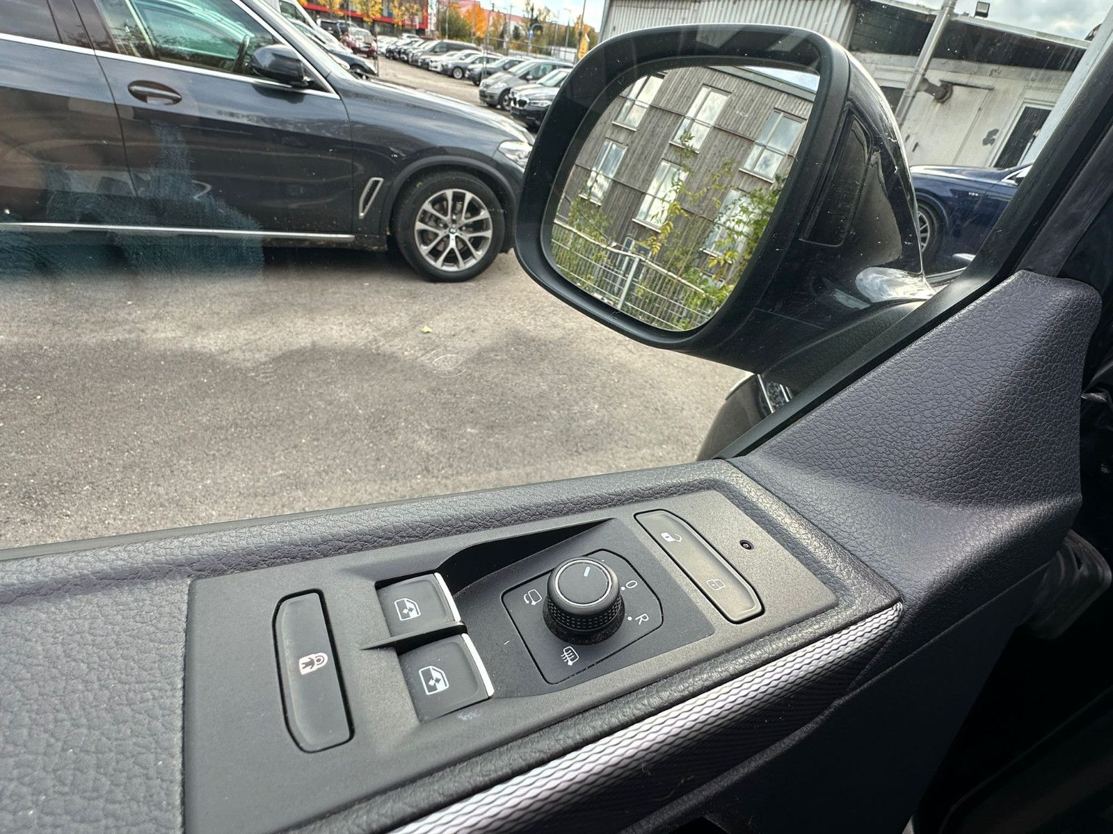 Volkswagen T6.1 Multivan Generation Six PDC Kamera AHK ELD foto 14
