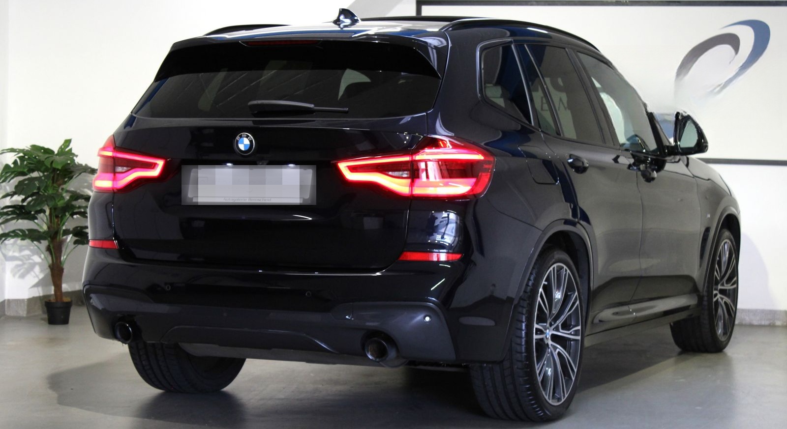 BMW X3 xDrive 20 i M Sport*LIVE*LEDER*360°*PANO*21´* foto 3