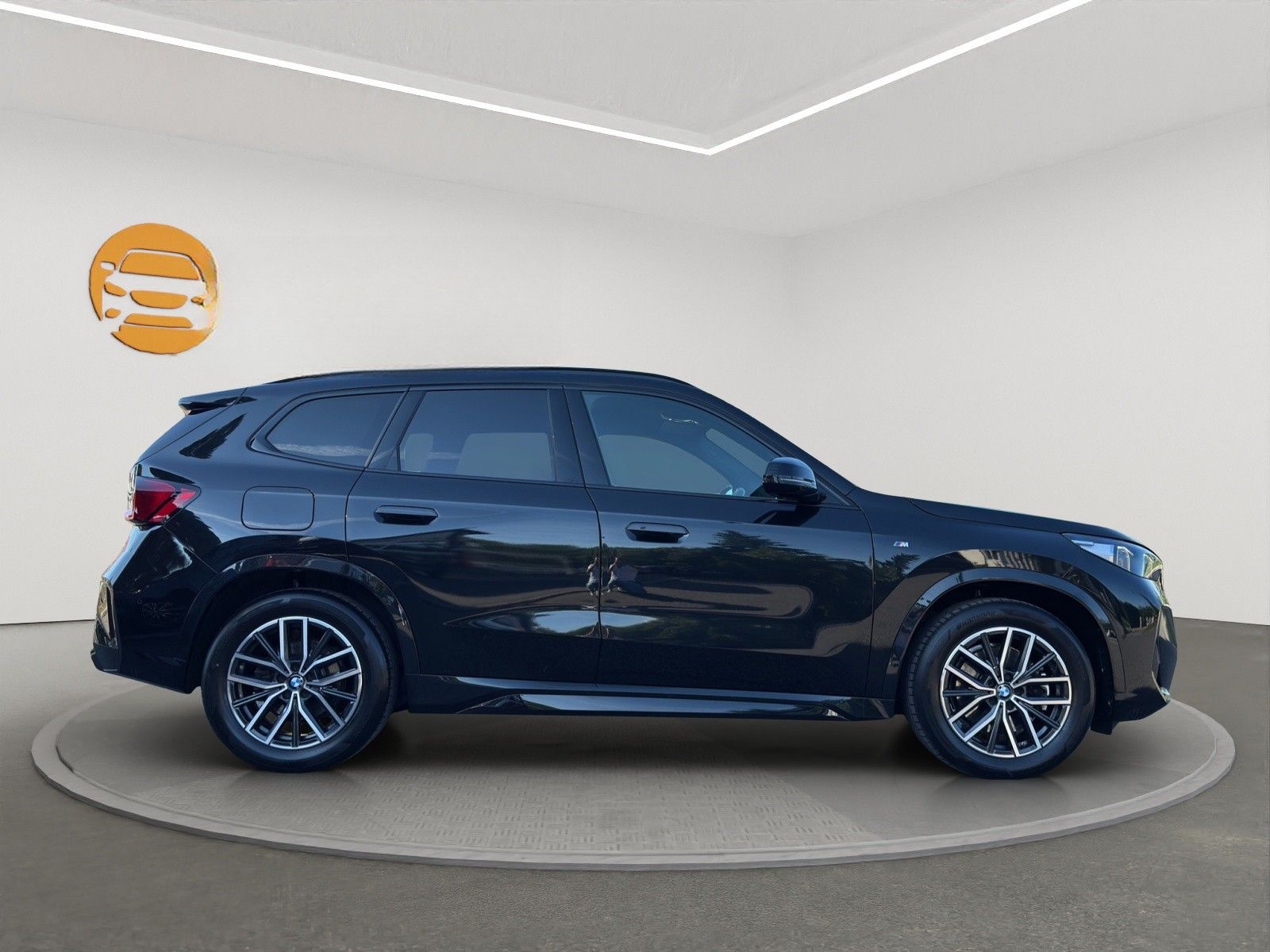 BMW X1 23 d xDrive M Sport LED/LEDER/AHK/RFK/WIDESCR foto 4