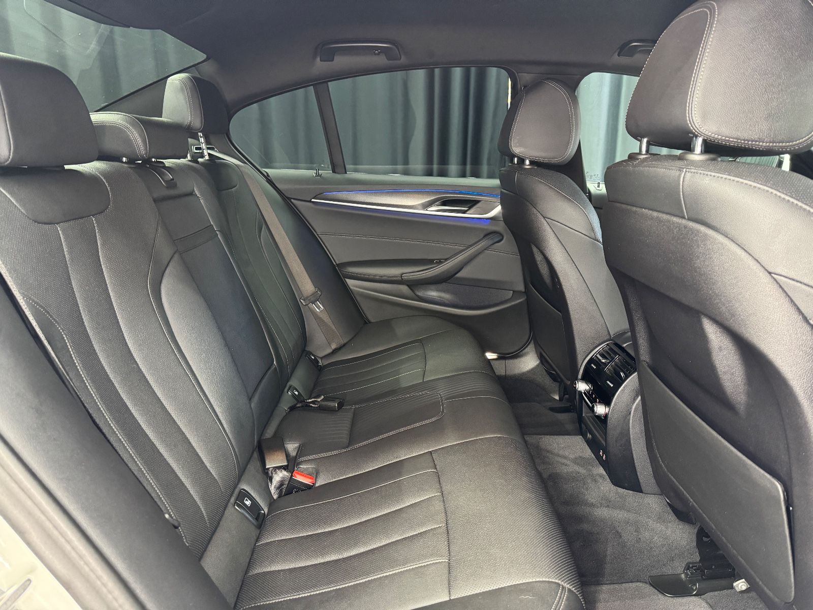 BMW 520d xDrive M Sport|HEAD-UP|ACC|LASER| foto 13