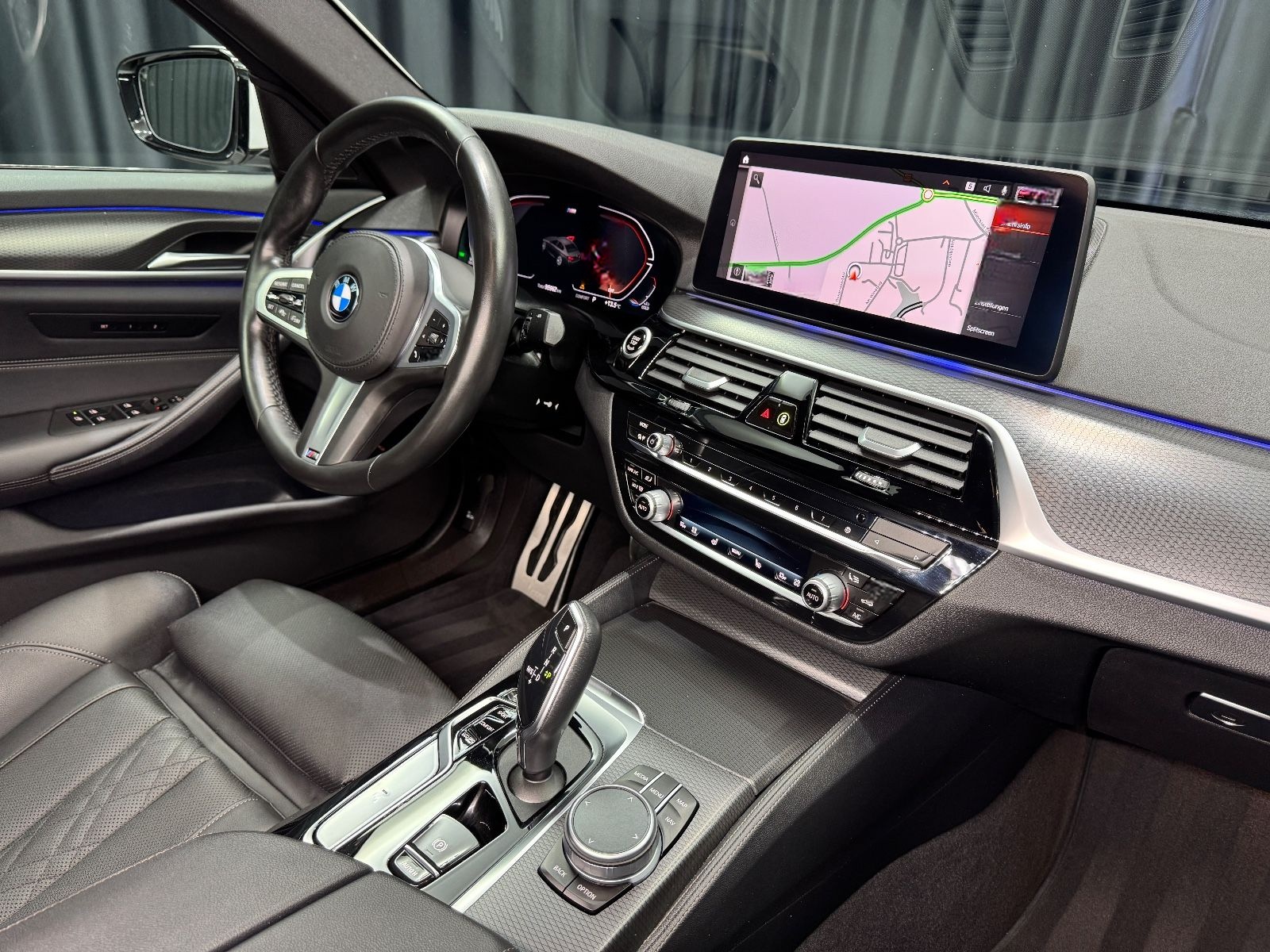 BMW 520d xDrive M Sport|HEAD-UP|ACC|LASER| foto 20