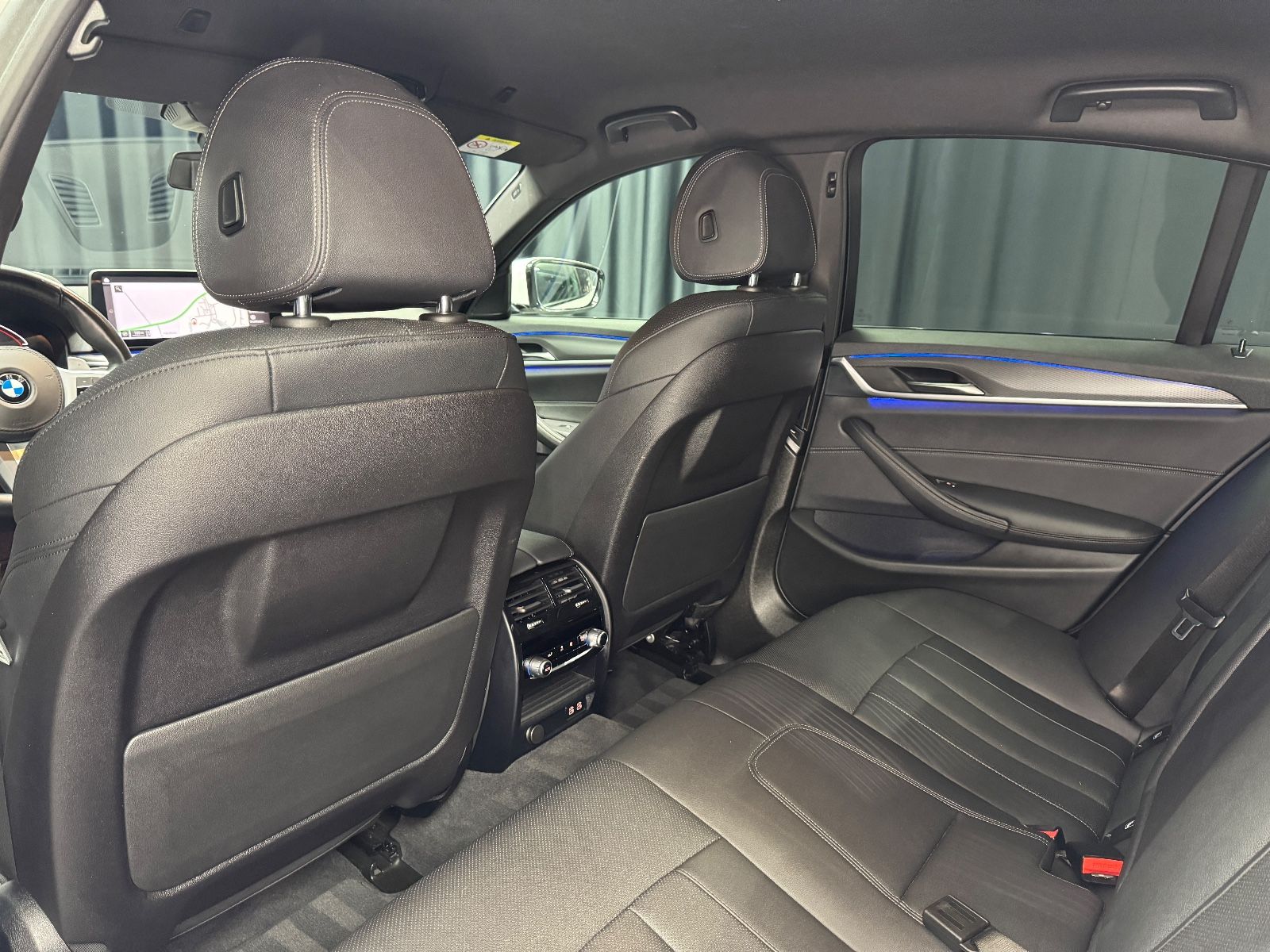 BMW 520d xDrive M Sport|HEAD-UP|ACC|LASER| foto 25