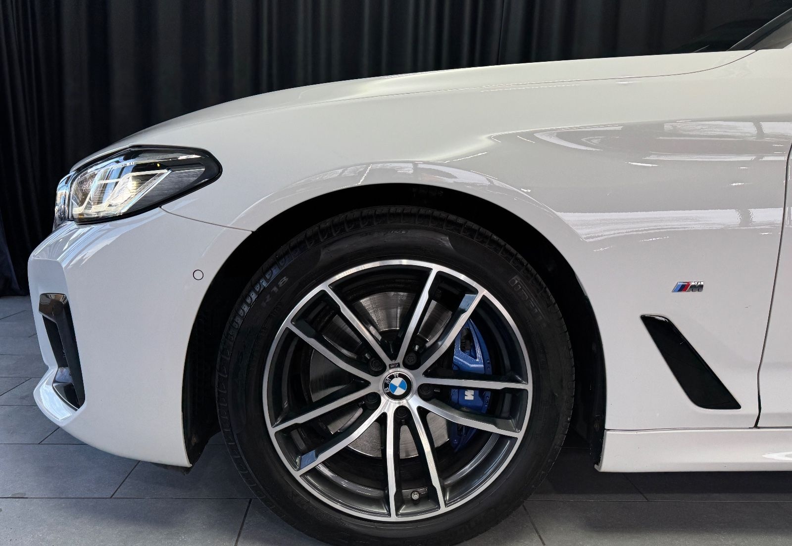 BMW 520d xDrive M Sport|HEAD-UP|ACC|LASER| foto 10