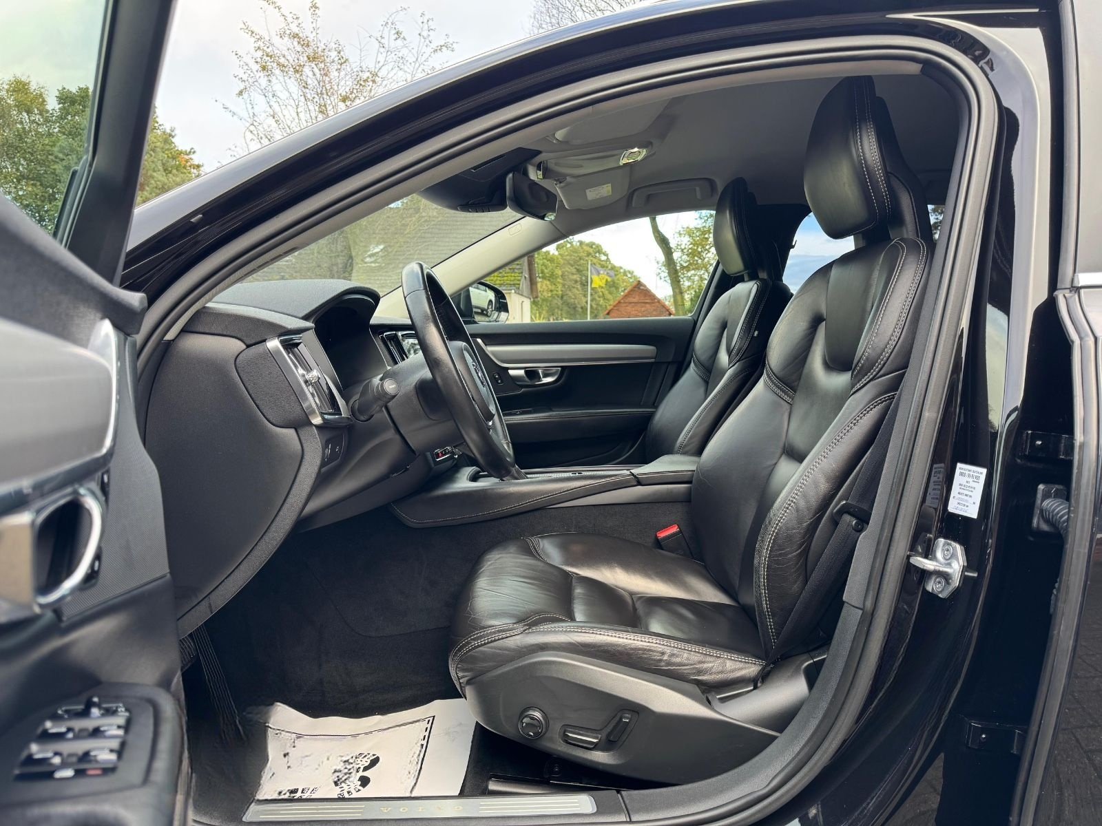 Volvo V90 Kombi Momentum/LED/Kam360°/Navi/Memory/Leder foto 7