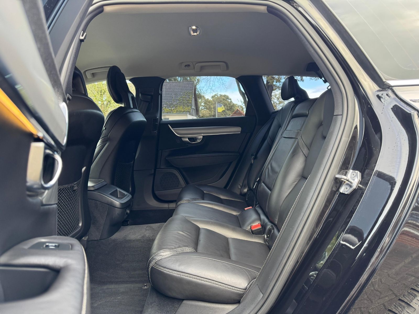 Volvo V90 Kombi Momentum/LED/Kam360°/Navi/Memory/Leder foto 9