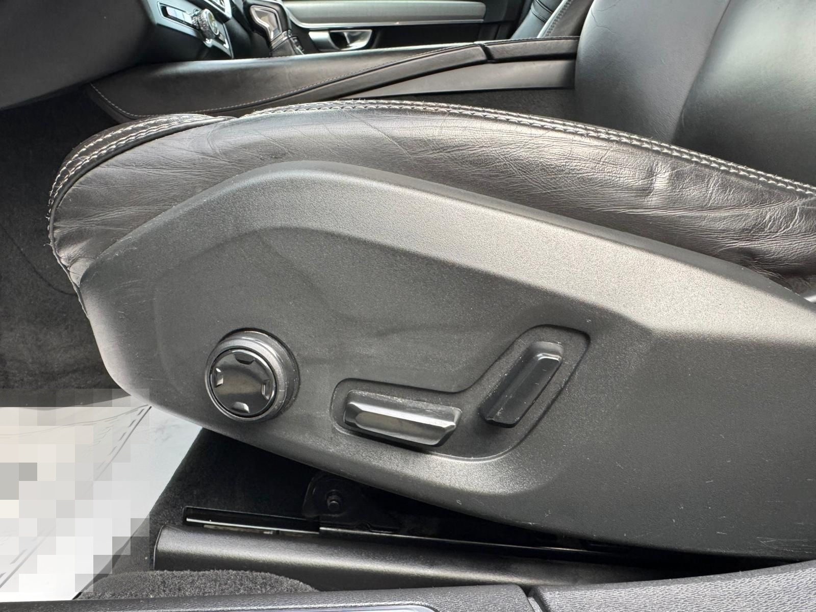 Volvo V90 Kombi Momentum/LED/Kam360°/Navi/Memory/Leder foto 10