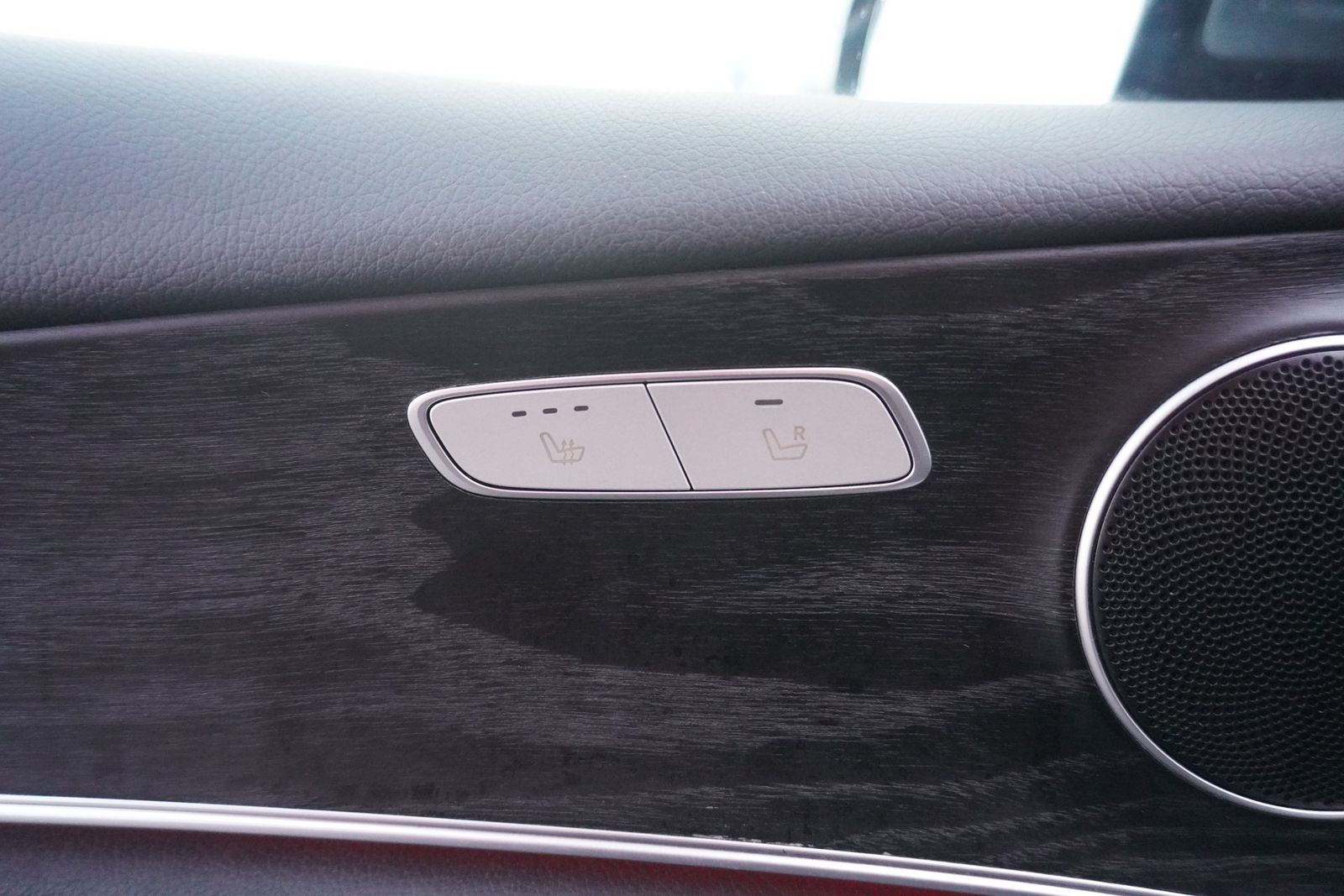 Mercedes-Benz E300 9G-Tronic 360° AHK Panorama PDC Keyless-Go foto 8