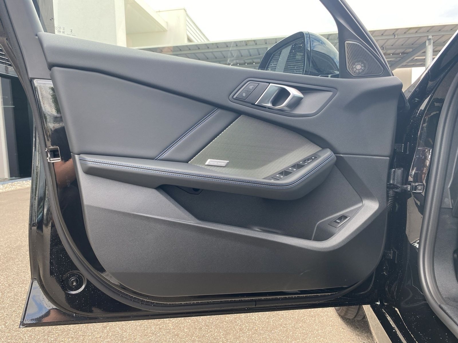 BMW 118d Limousine Aktion 1er! UPE: 51650 Euro foto 12