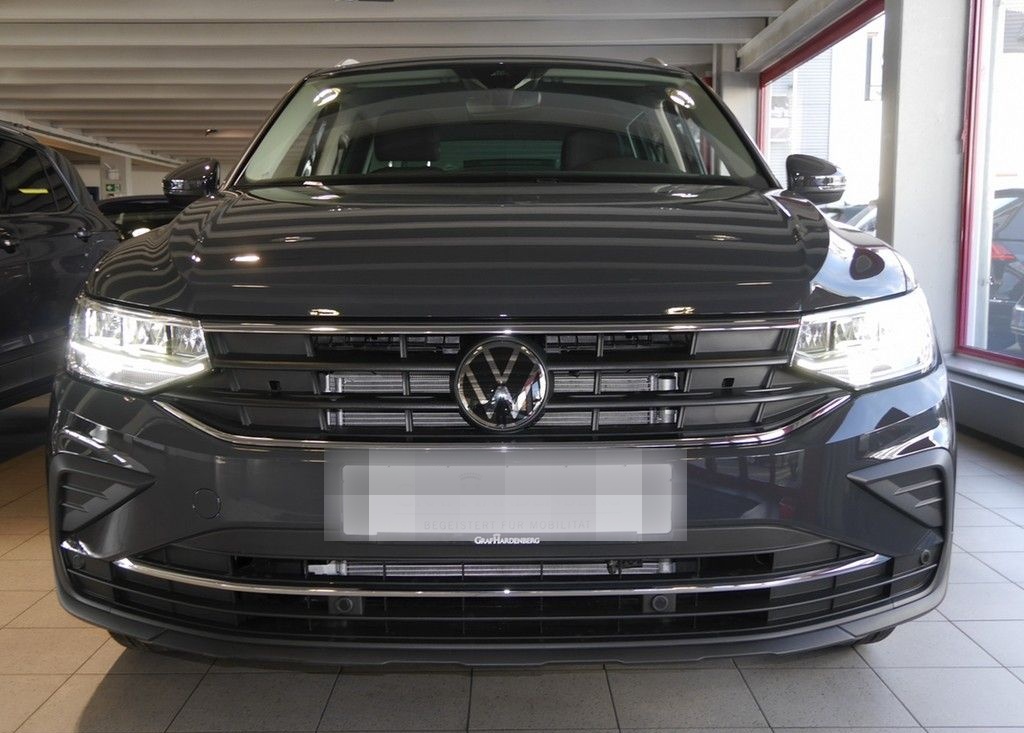 Volkswagen Tiguan MOVE 1.5 TSI DSG Navi LED foto 3