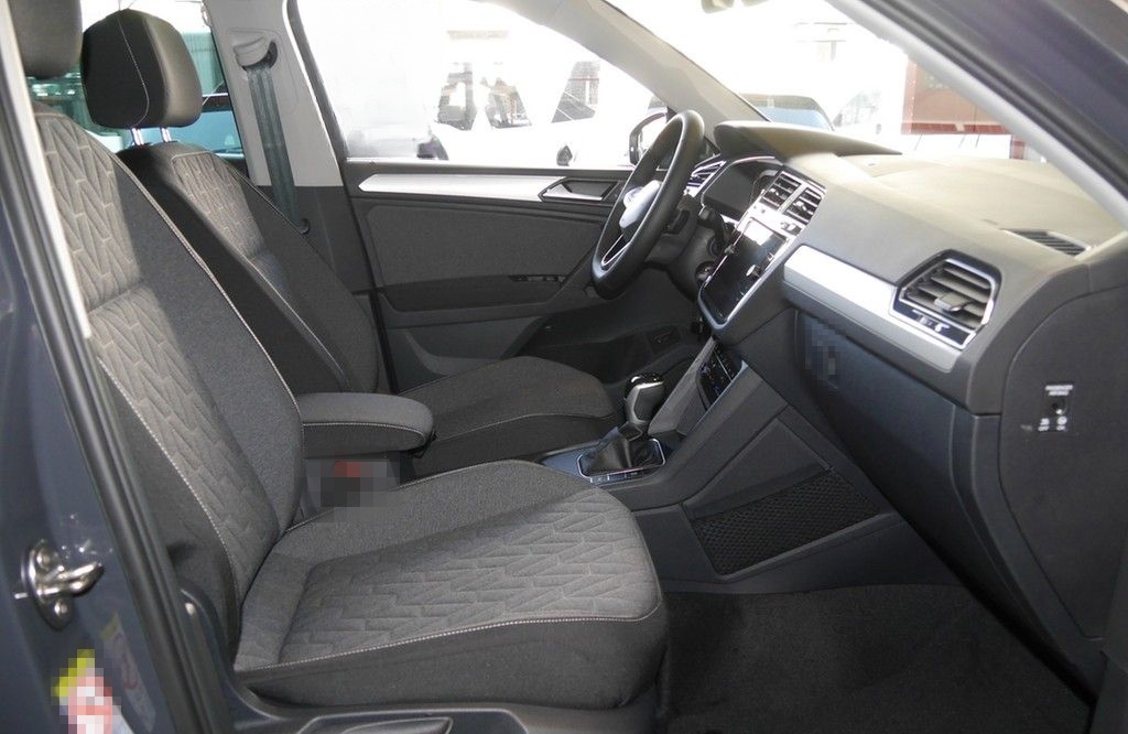 Volkswagen Tiguan MOVE 1.5 TSI DSG Navi LED foto 6