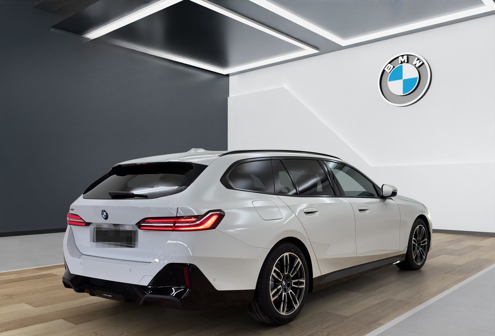 BMW 520d xDrive Touring [M Sport, AHK, ACC, RFK] foto 4