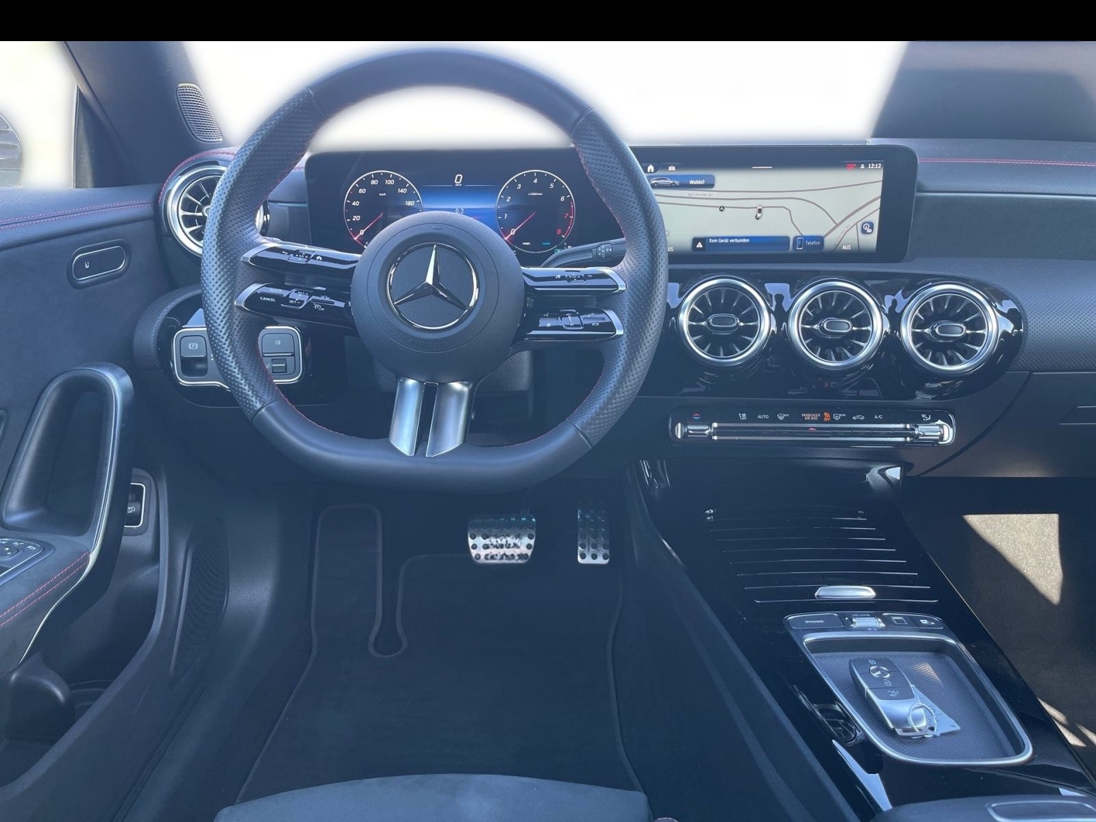 Mercedes-Benz CLA 200 Shooting Brake AMG Line*Keyless-Go*MBUX foto 10