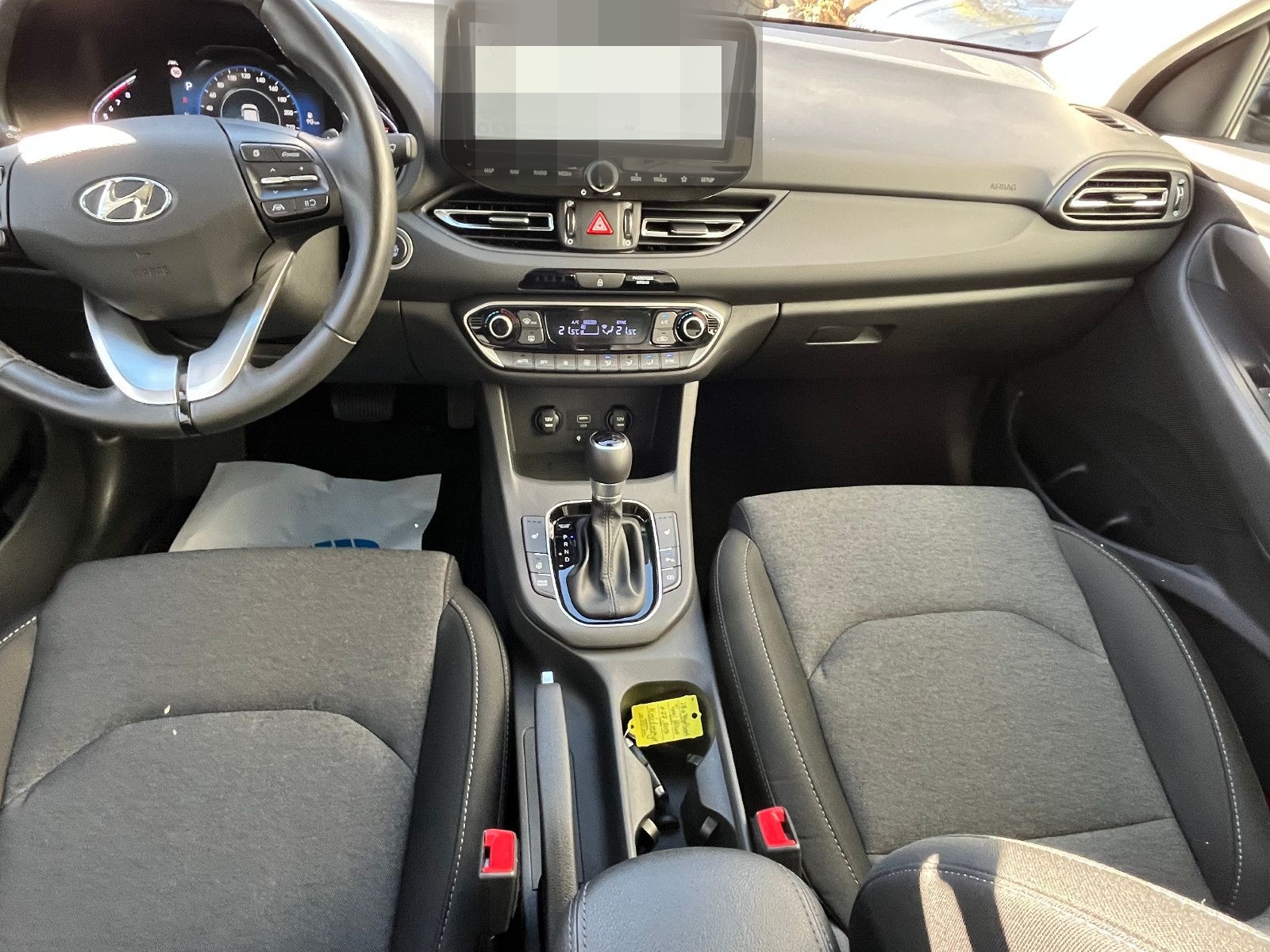 Hyundai i30 FB 1.5 T-GDI DCT Edition 30+ NAVI LED foto 4