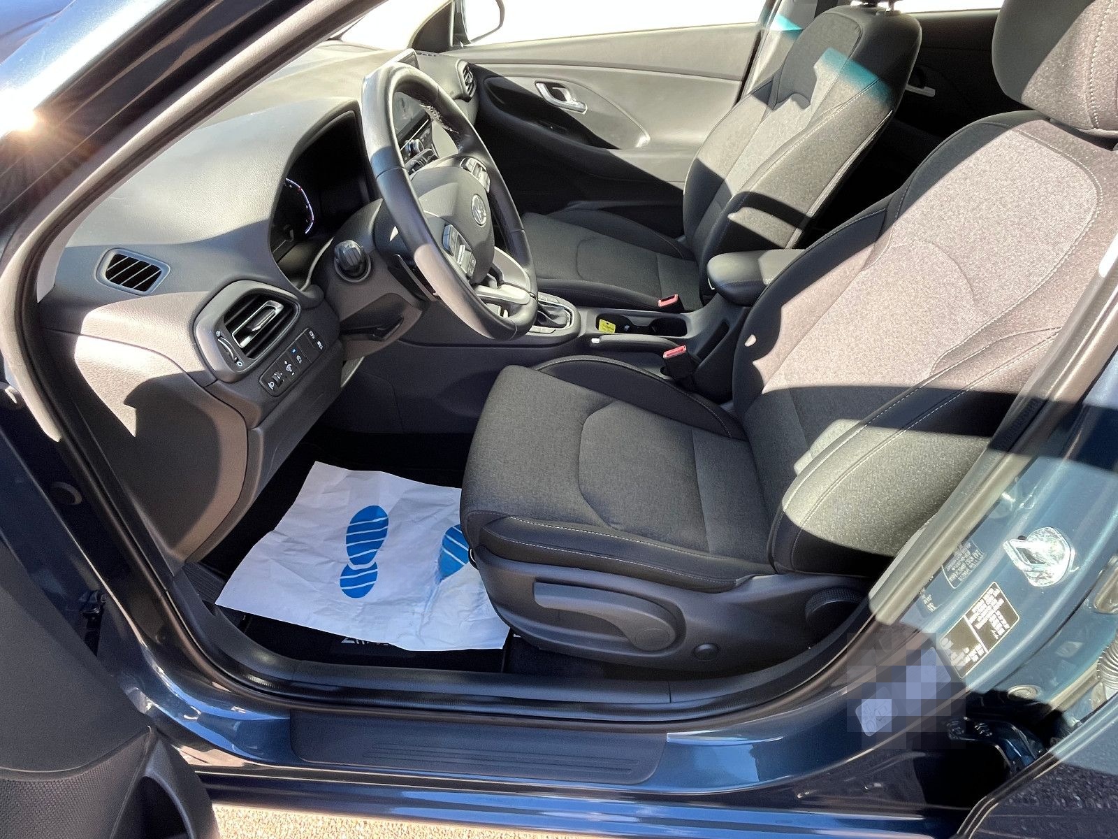 Hyundai i30 FB 1.5 T-GDI DCT Edition 30+ NAVI LED foto 8