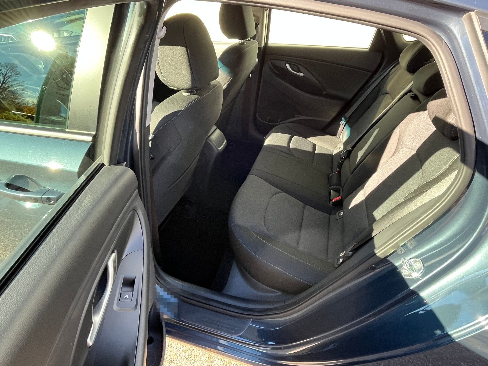 Hyundai i30 FB 1.5 T-GDI DCT Edition 30+ NAVI LED foto 9