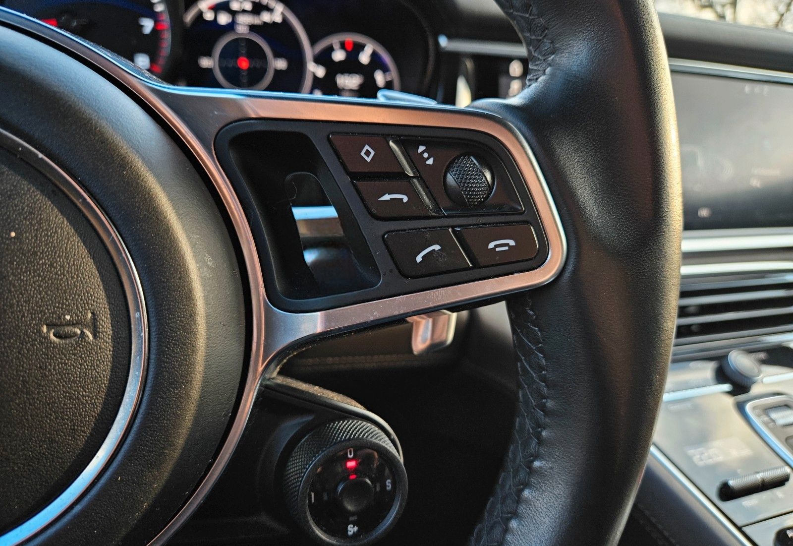 Porsche Panamera Turbo foto 19