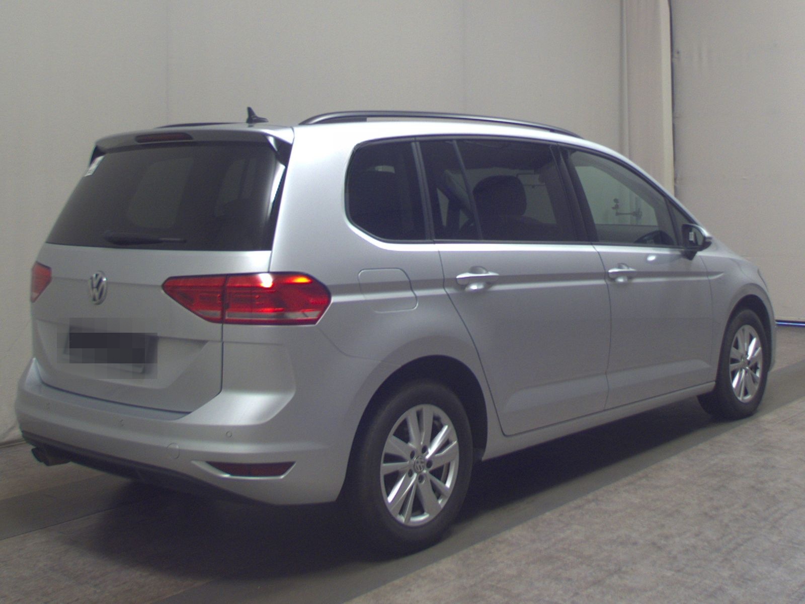 Volkswagen Touran 2.0 TDI Comf. Navi Pano RFK PDC Shz foto 4