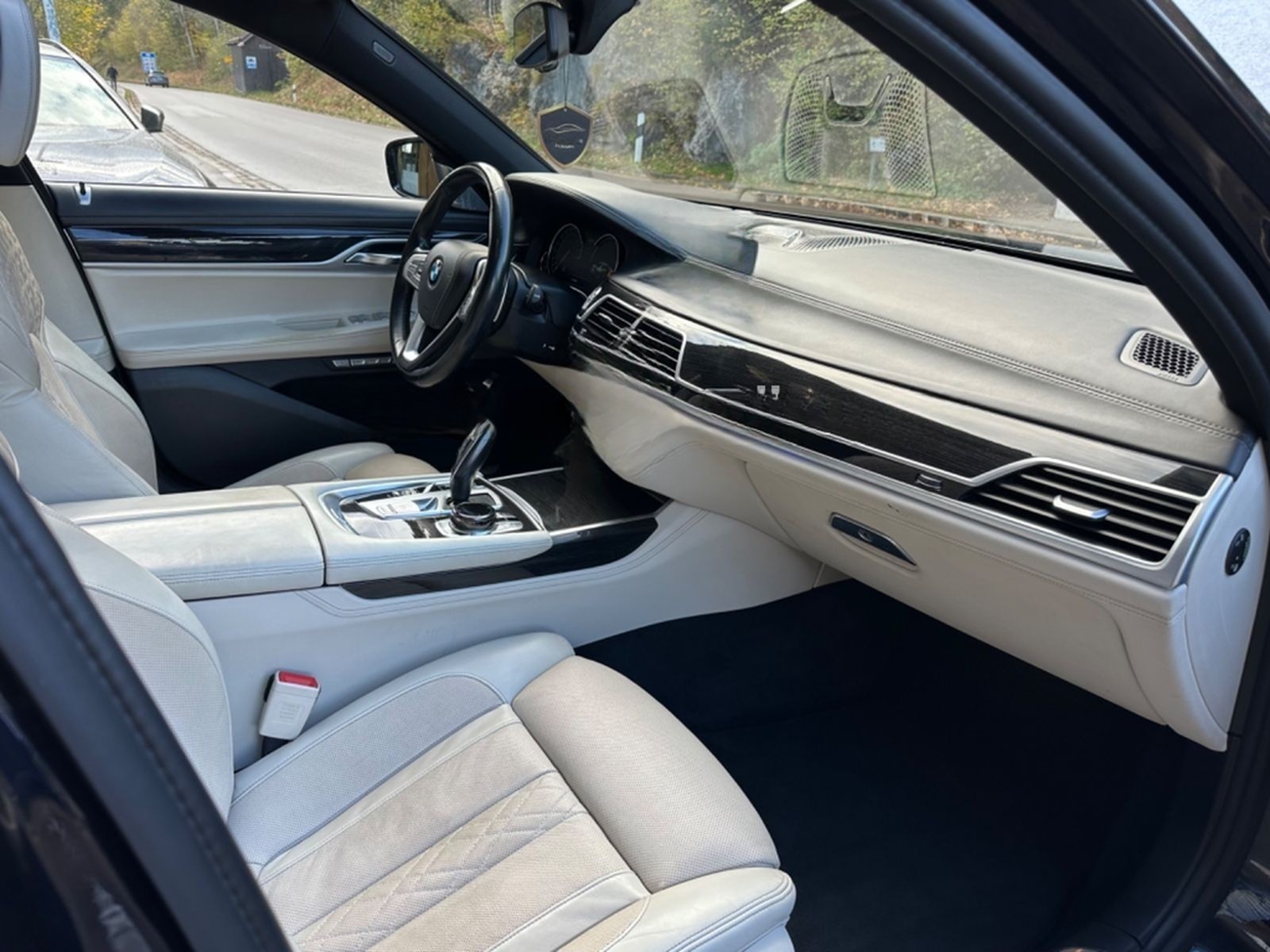 BMW 750Li xDrive MPaket Laser 360°Pano HUD NightvB&W foto 11
