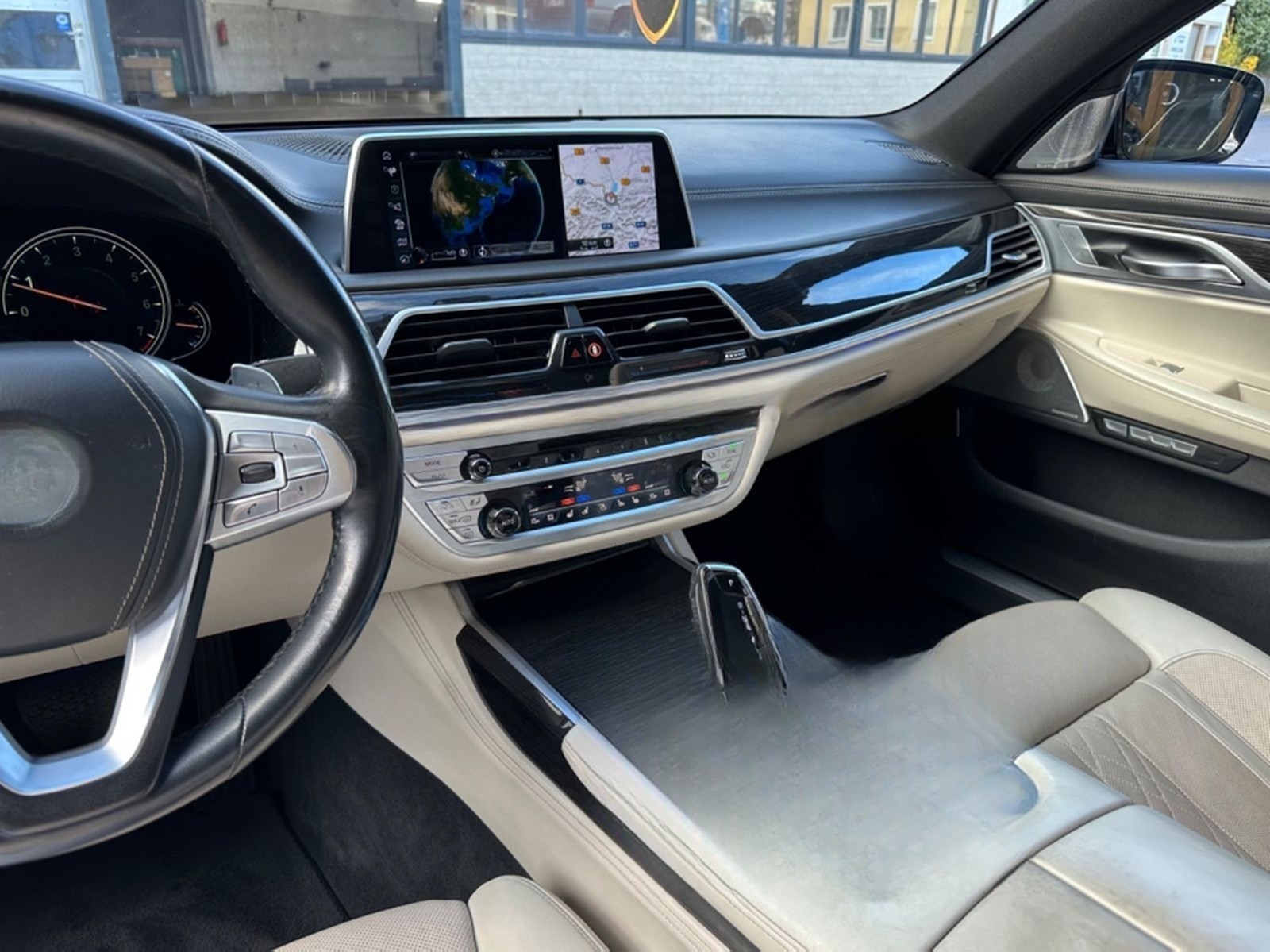 BMW 750Li xDrive MPaket Laser 360°Pano HUD NightvB&W foto 15