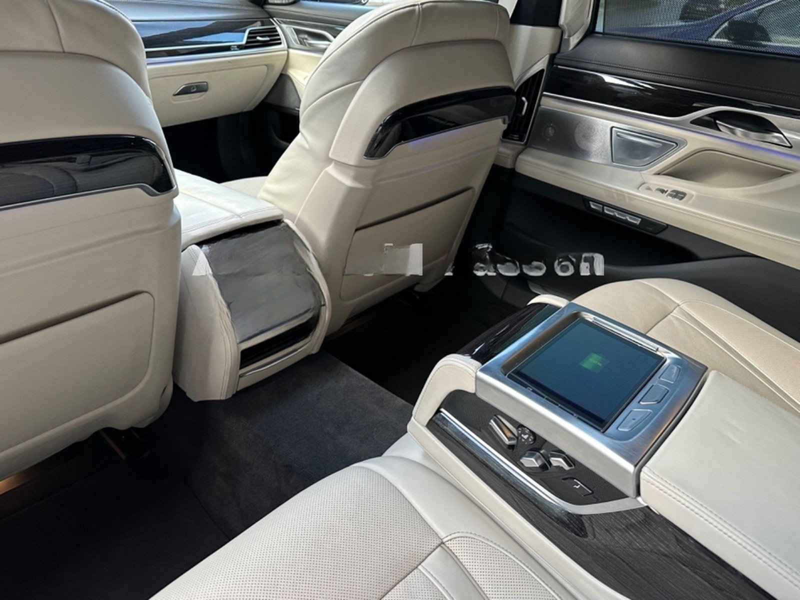 BMW 750Li xDrive MPaket Laser 360°Pano HUD NightvB&W foto 27