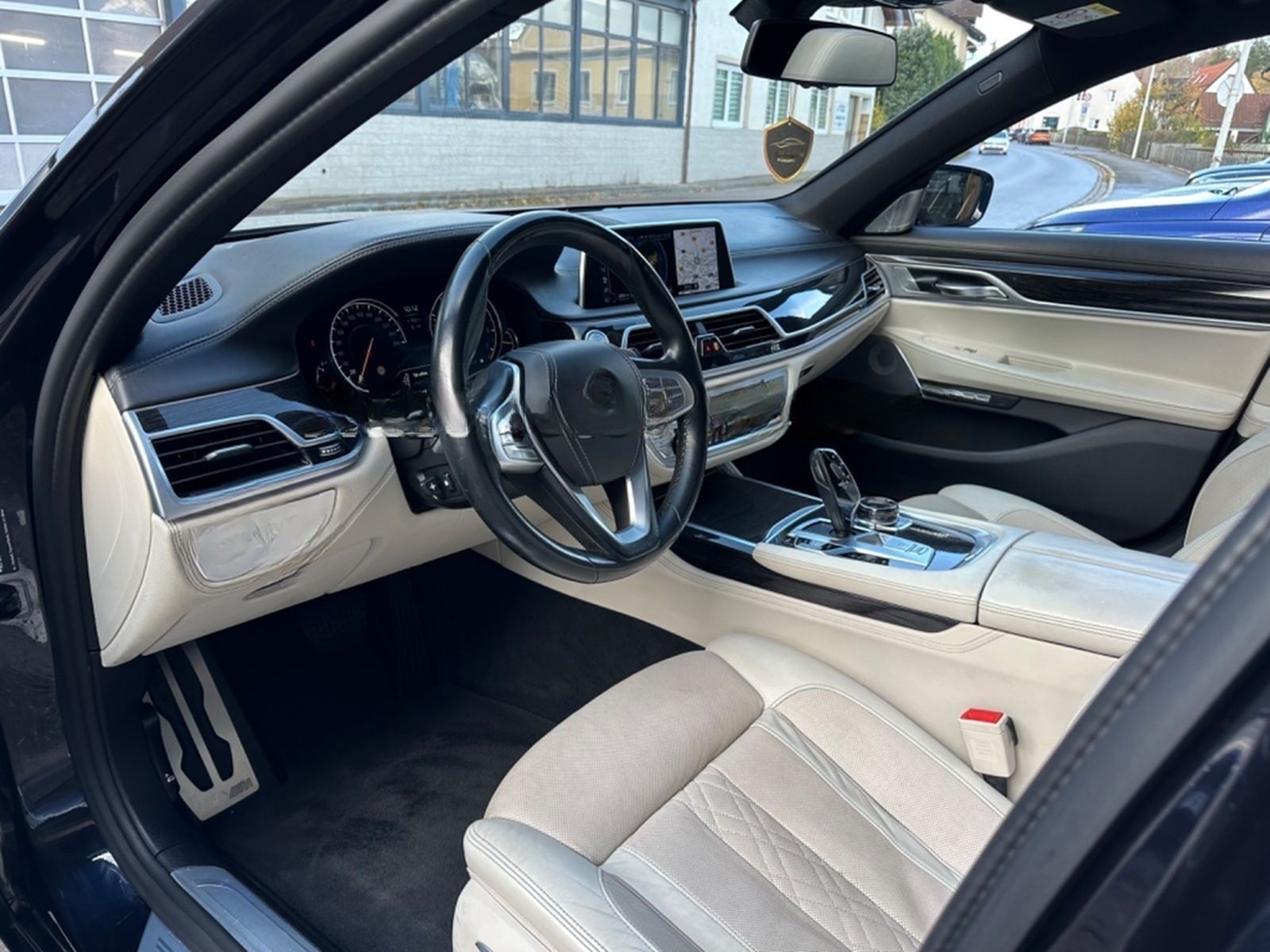 BMW 750Li xDrive MPaket Laser 360°Pano HUD NightvB&W foto 8