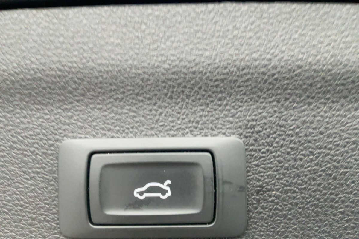 Audi A6 Avant 55 TFSI e QU S-LINE MATRIX+HuD+B&O+360° foto 15