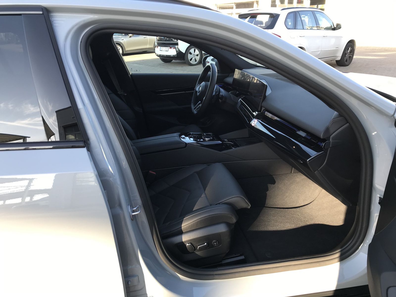 BMW 520d xDrive M Sportpaket HK HiFi DAB LED RFK foto 7