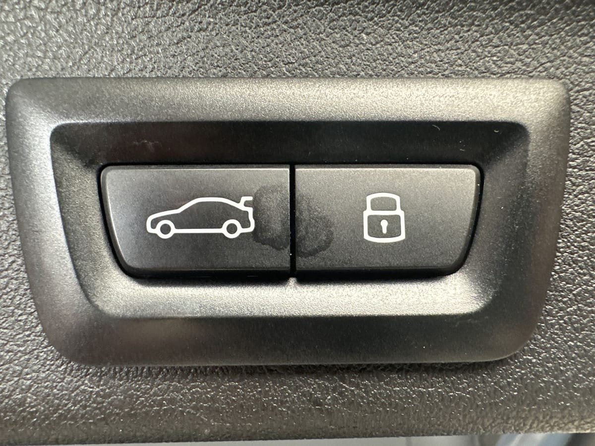 BMW iX1 xDrive30 M-Sport NAV+LED+ACC+KAMERA+PANO foto 9