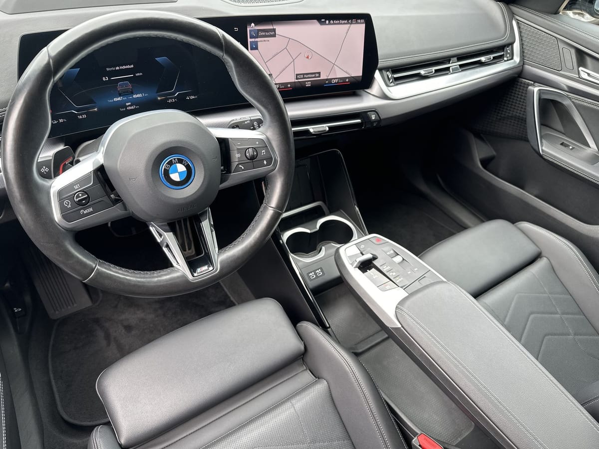 BMW iX1 xDrive30 M-Sport NAV+LED+ACC+KAMERA+PANO foto 10