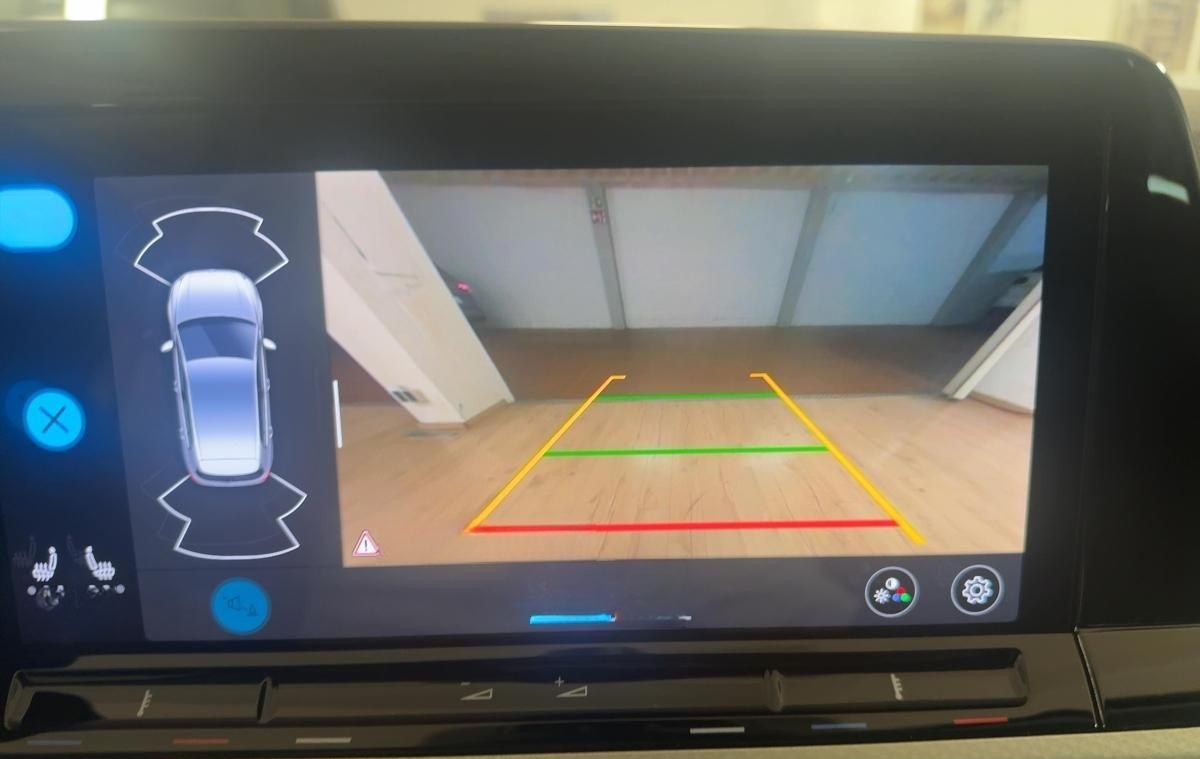 Volkswagen Golf 8 MOVE 2.0 TDI NAVI KAMERA ACC SHZ foto 12