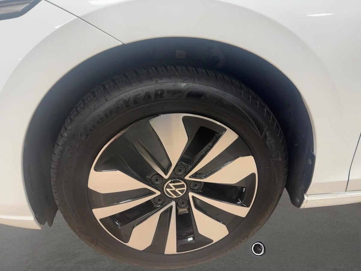 Volkswagen Golf 8 MOVE 2.0 TDI NAVI KAMERA ACC SHZ foto 6