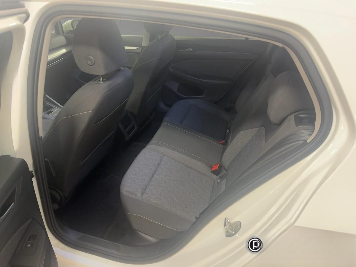 Volkswagen Golf 8 MOVE 2.0 TDI NAVI KAMERA ACC SHZ foto 9