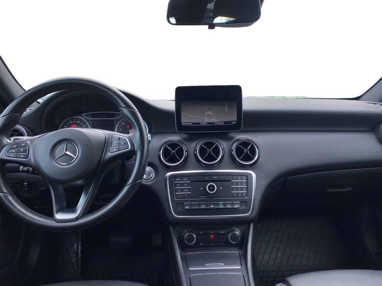 Mercedes-Benz A-Klasse 220 2,0 184PS Activity Edt. AT 4M SHZ P foto 10