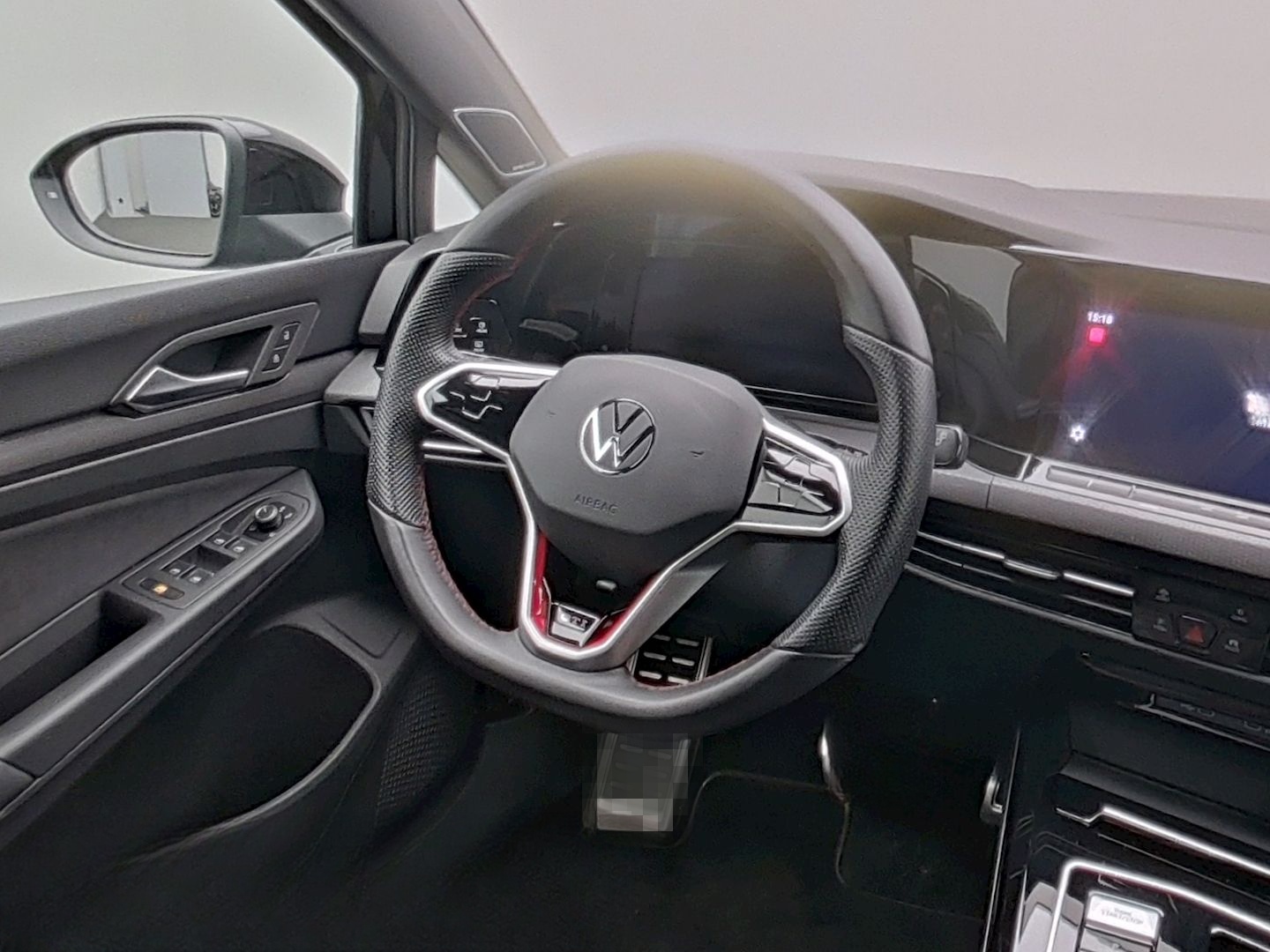 Volkswagen Golf GTI 8 2.0 TSI DSG PANO AHK NAVI KAMERA ACC  foto 12