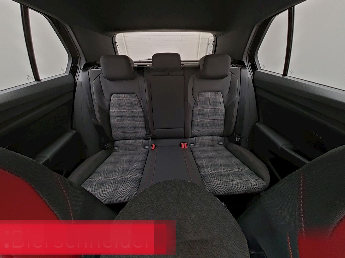 Volkswagen Golf GTI 8 2.0 TSI DSG PANO AHK NAVI KAMERA ACC  foto 16