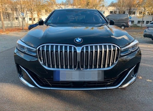 BMW 750 i xDrive Lim*Inspektion(BMW) und TÜV Neu* foto 2
